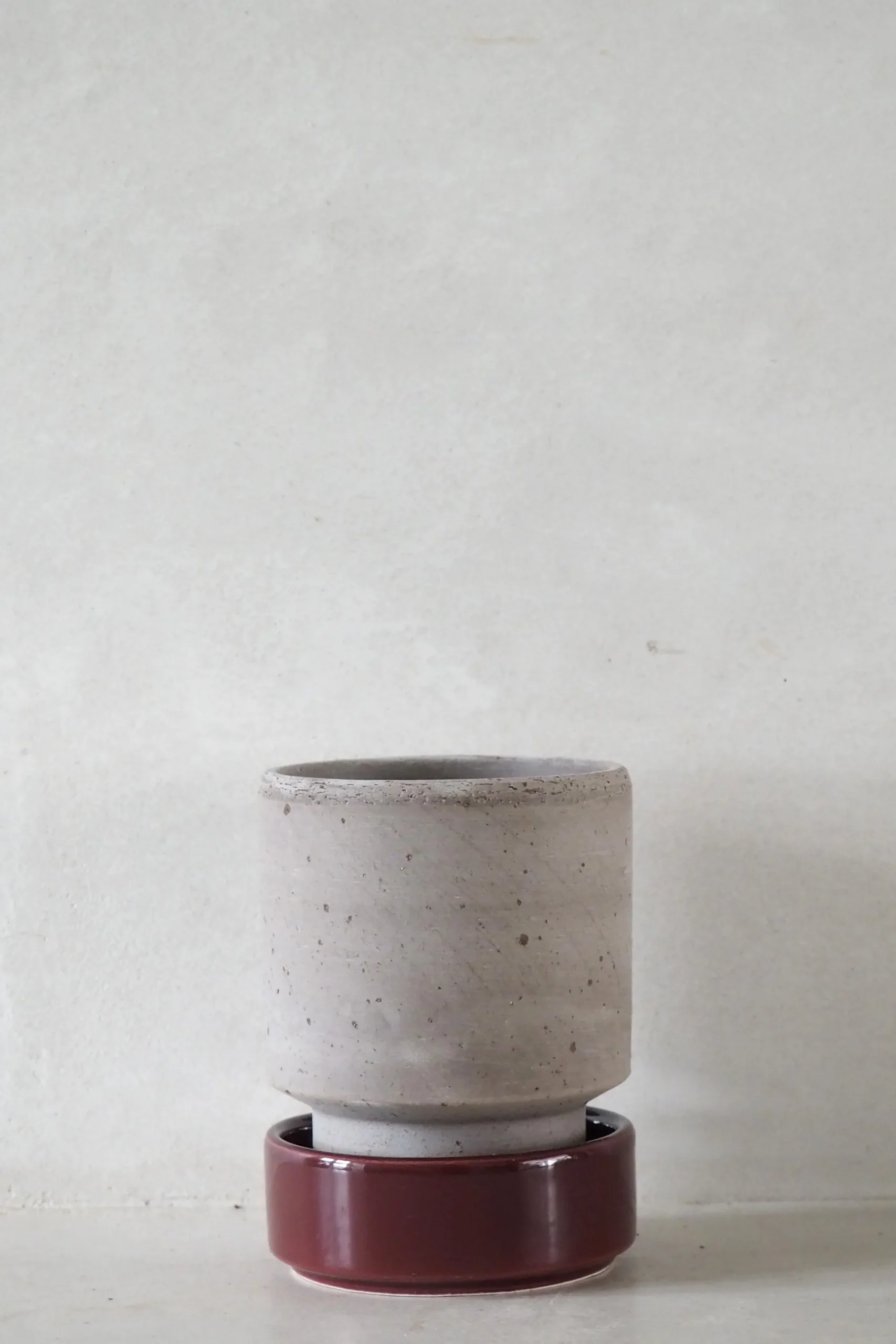 PLANT Hoff krukke, raw grey + Burgundy underskål New